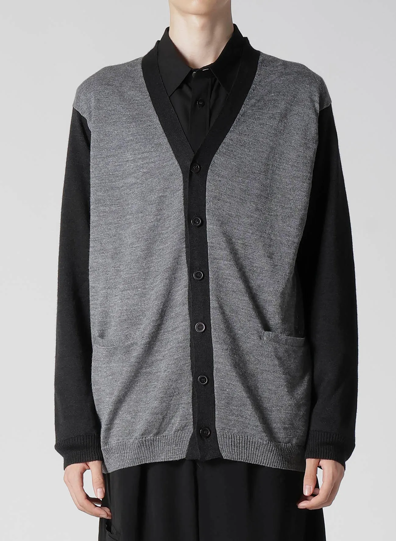 12G KNIT CARDIGAN WITH LOGO
