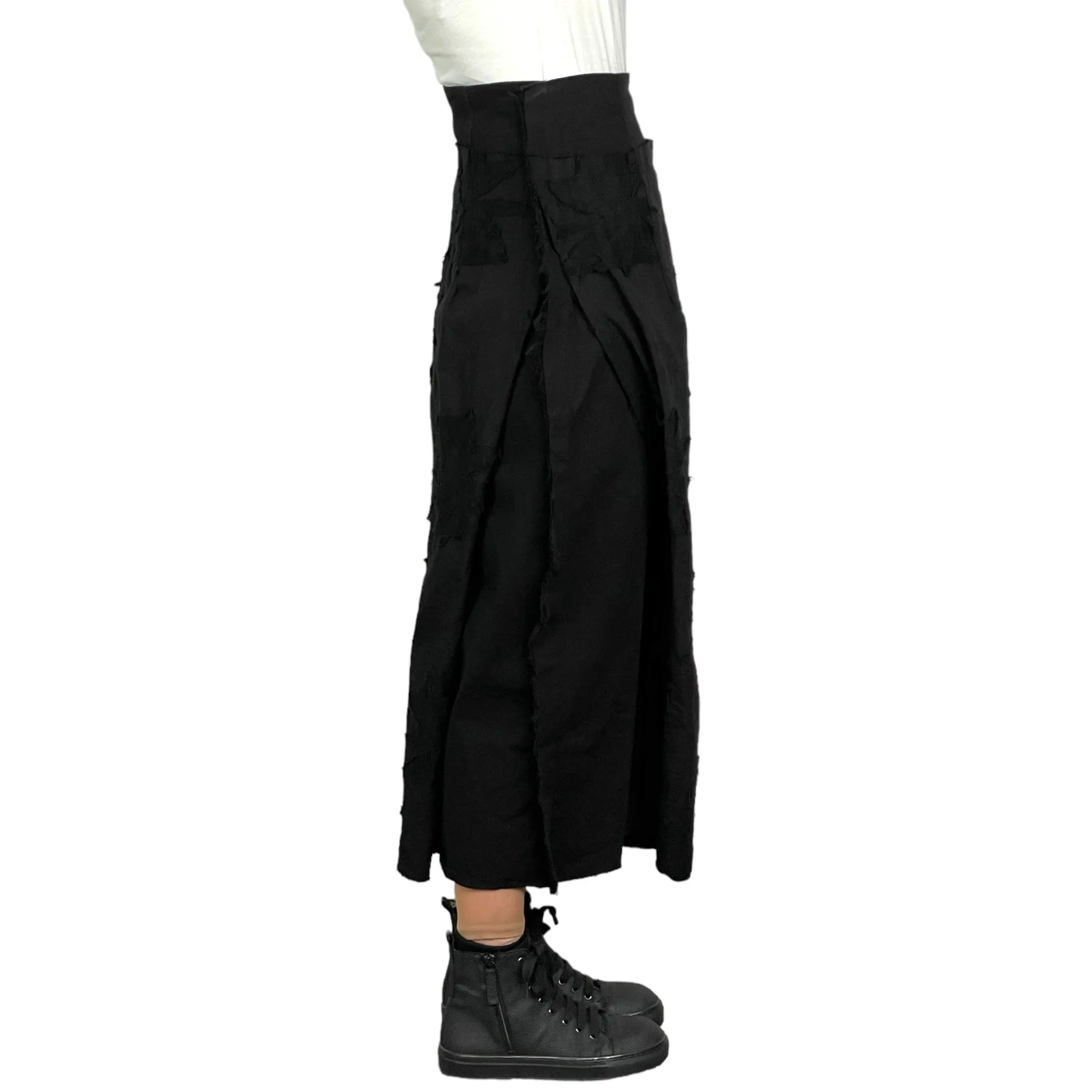 EMBROIDERED  SLIM SKIRT
