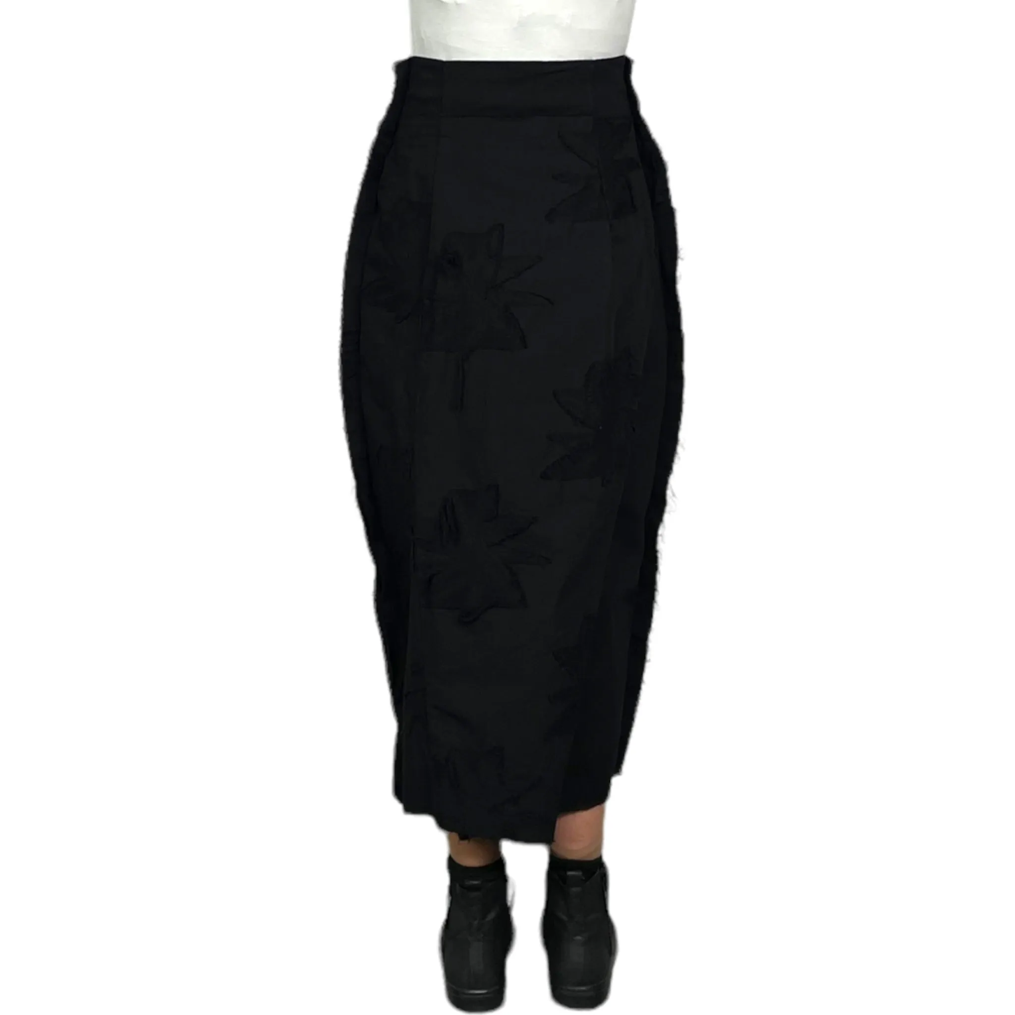 EMBROIDERED  SLIM SKIRT