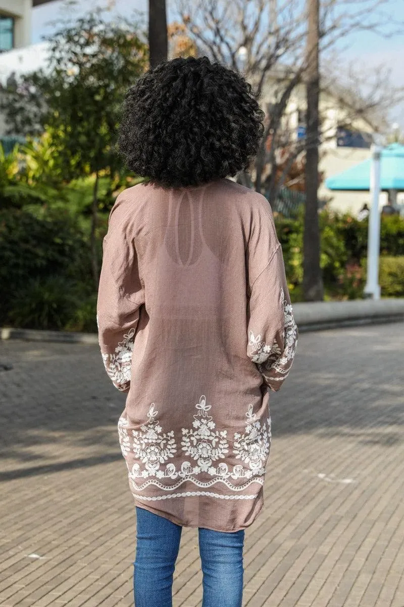 Leto Collection Embroidered Floral Vine Kimono